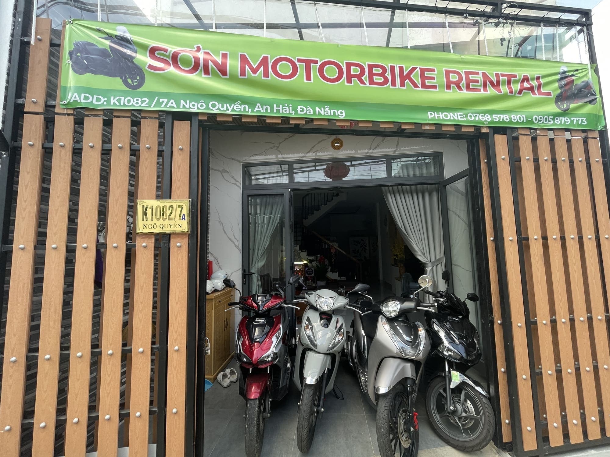 Sơn Motorbike Rental Store